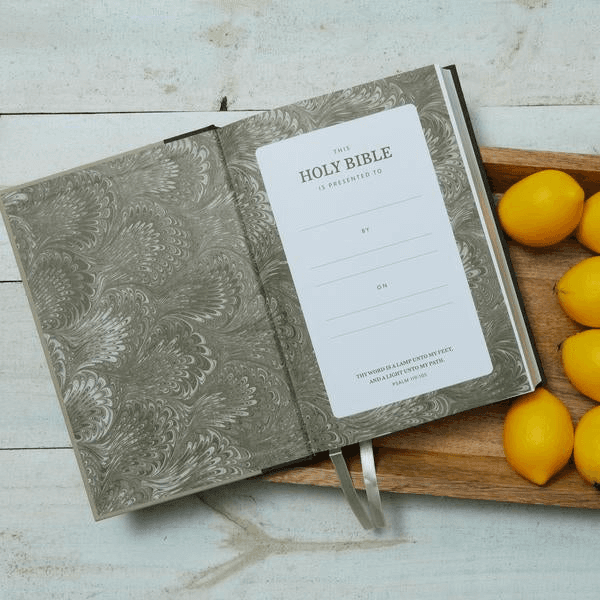 KJV, Deluxe Reference Bible, Super Giant Print, Red Letter Edition ...